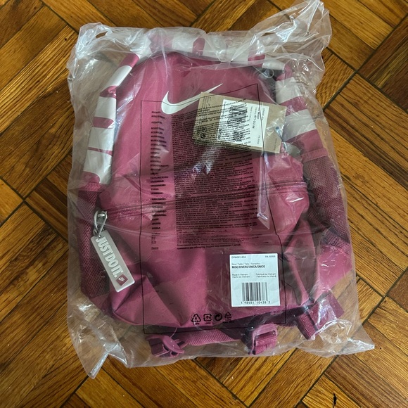 KIDS' NIKE BRASILIA JDI MINI BACKPACK - Picture 7 of 13